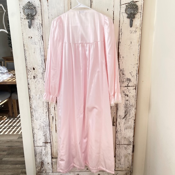 French Maid Size Small Womans Pink Ivory Lace Satin Soft Inside Nightgown Nighty - Picture 6 of 8